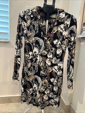 Long Sleeve Floral Shift Dress in Black and Cream